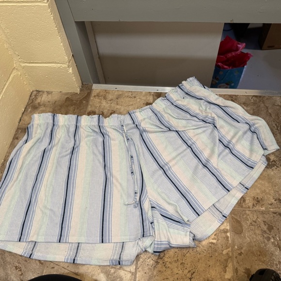 Women’s Pennington’s Brand Blue Striped Elastic Waist Cozy Summer Shorts Size:6X - Picture 2 of 14